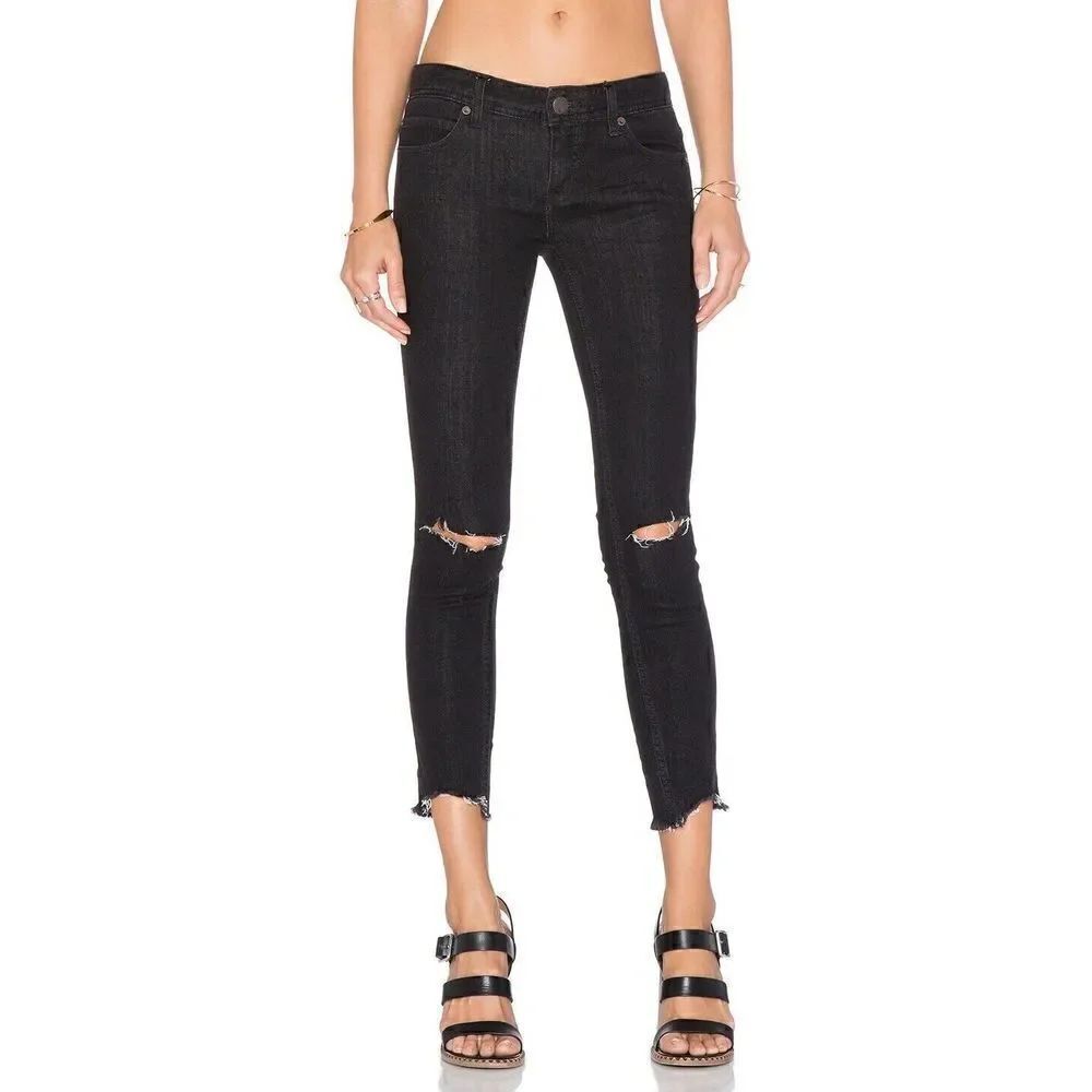 Free People Mid Rise Skinny Destroyed Ankle Jean in BlackWomen's Size 28